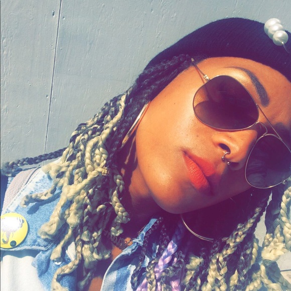 Meet your Posher, Bri - Picture 7 of 8